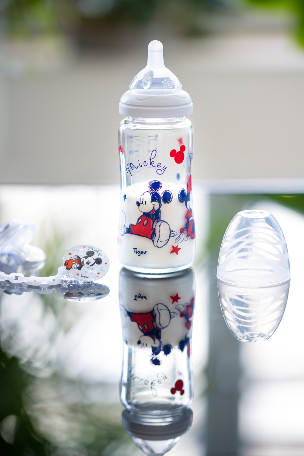 Biberon en verre 3 VITESSES 240ml Mickey 0-6m - Tigex